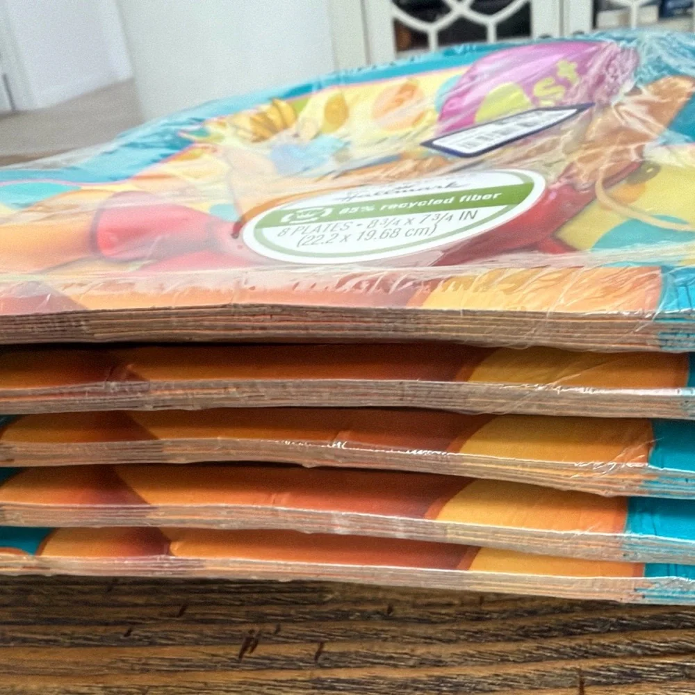Hallmark Winnie the Pooh 1st Birthday Plates - 5 Sets of 8. 40 Plates in Total.